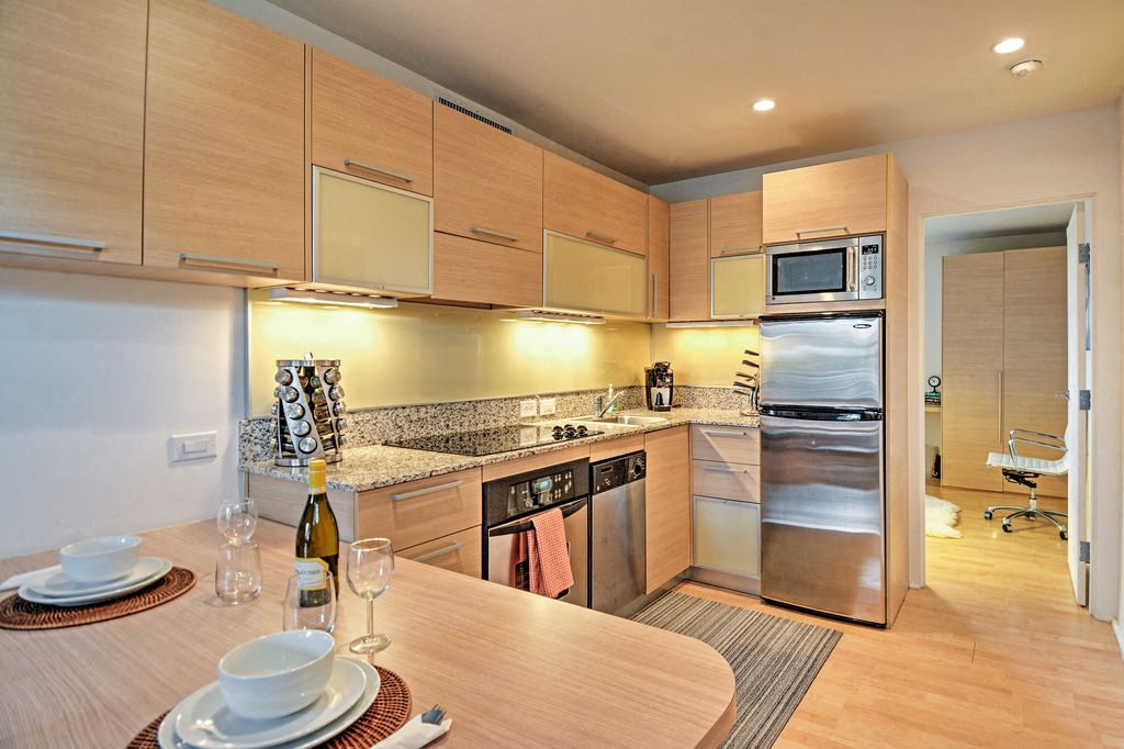 The Regency Apartment Homes photo 5
